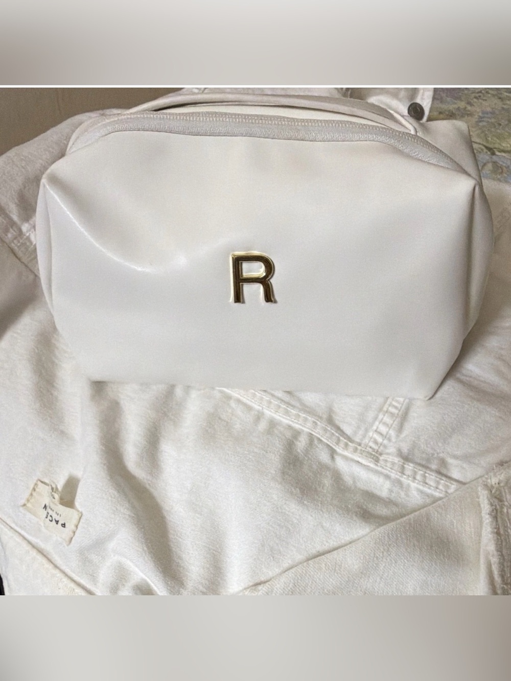 White Makeup Bag with Handle, Zipper Closure & Interior Pockets 10x4 / initial R